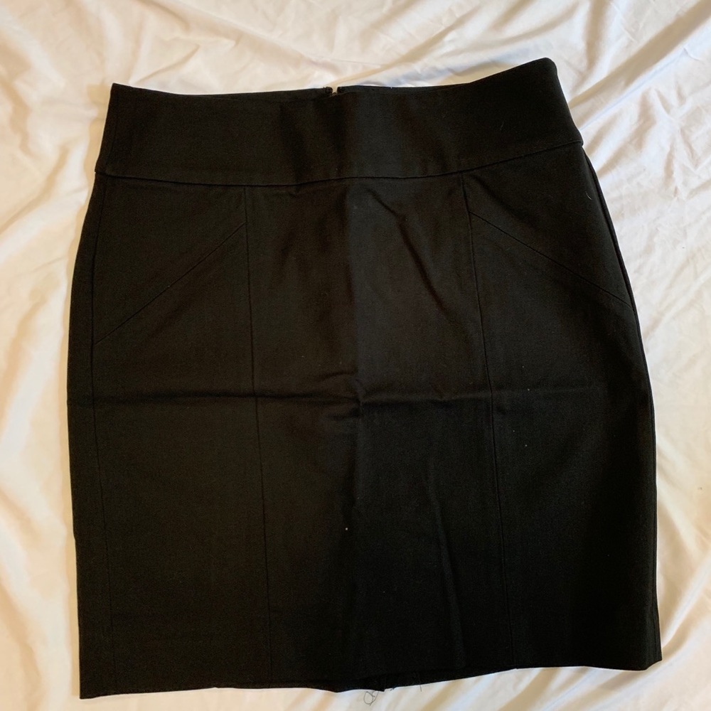 Banana Republic black pencil skirt